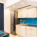 1 Bedroom Stunning In 아파트 브렐라